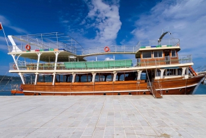 From Budva: Boka Bay Guided Full-Day Tour and Cruise