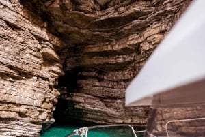 From Budva: Stefan and Katič Islands Boat Trip