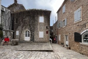 From Tirana: 4-Day Albania and Montenegro Tour