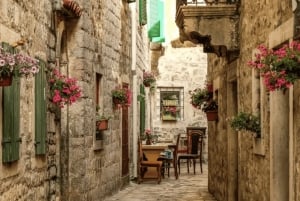 From Tirana: Budva and Kotor Day Trip with Hotel Pickup