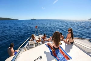 Kotor Bay: Full-Day Catamaran Cruise with Blue Cave Visit