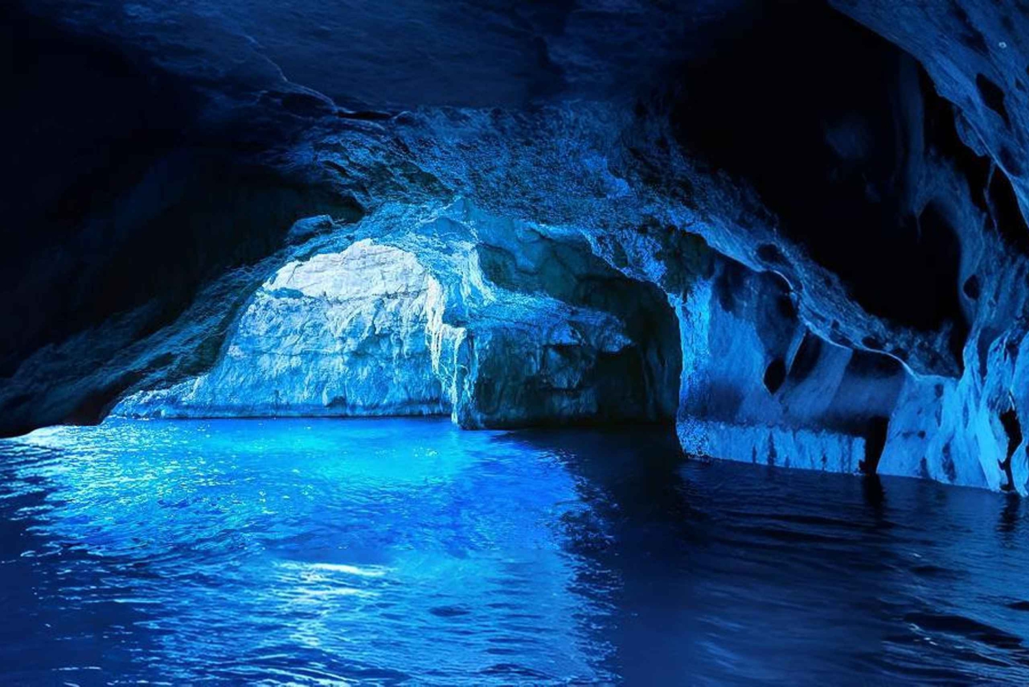 Kotor: Boat Tour with Blue Cave visit and Boka Bay