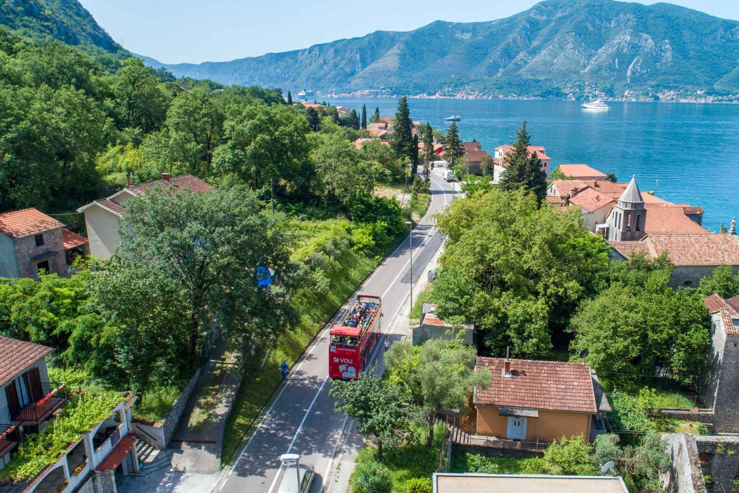 Kotor: Hop-on Hop-off Sightseeing Bus and Walking Tour
