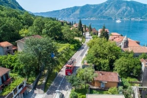 Kotor: Hop-on Hop-off Sightseeing Bus and Walking Tour
