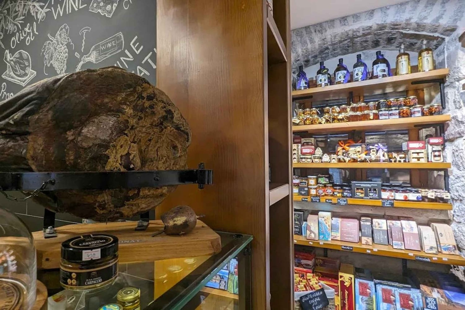 Kotor: Old Town Charms & 9 Local Tastings with Souvenirs