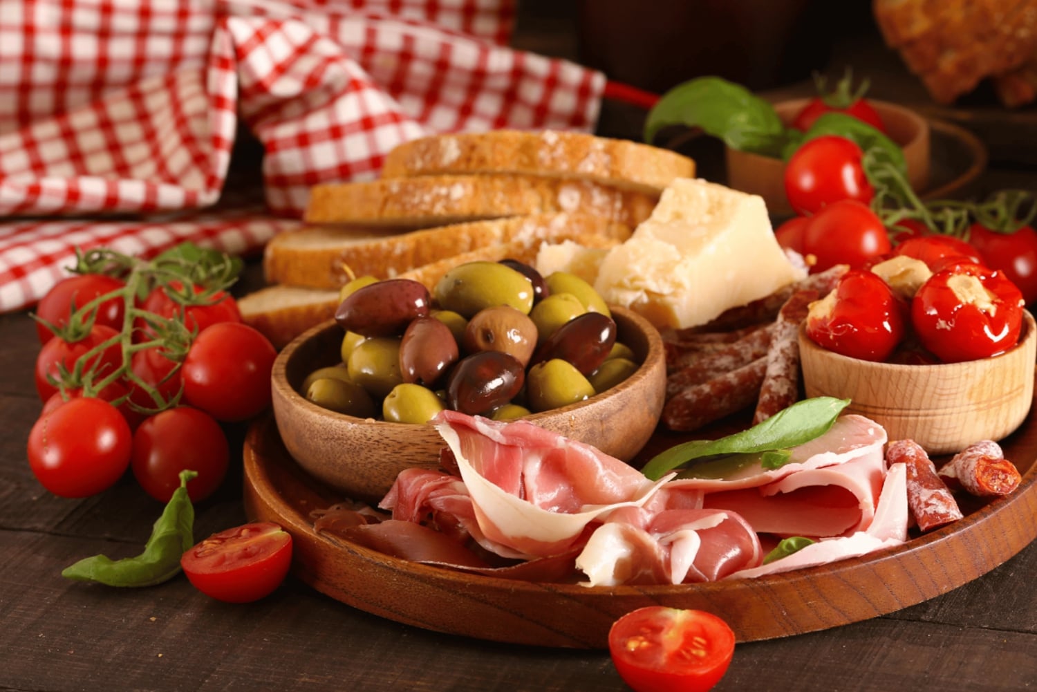 Kotor : Old Town Food & Wine Tasting Tour