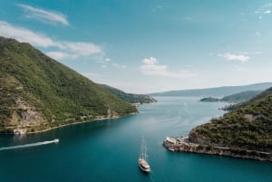 Kotor: Our Lady of the Rock and Perast Speedboat Tour