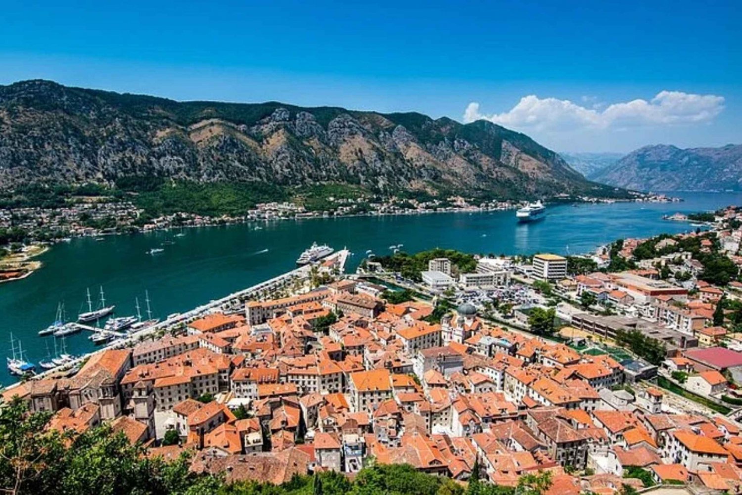 Kotor & Perast Group Tour from Dubrovnik