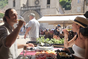 Kotor: Private Walking Tour with Wine and Food Tasting