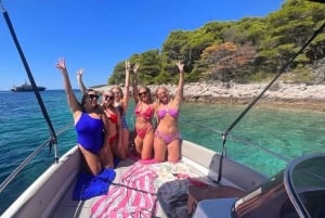 Kotor: Speedboat Tour to Perast and Our Lady of the Rocks