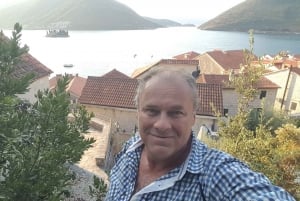 Kotor: Walking tour, car trip to Perast, boat to the island