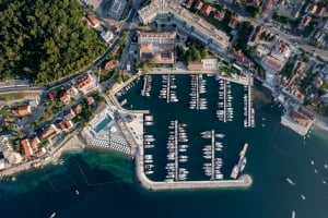 Lazure Hotel & Marina