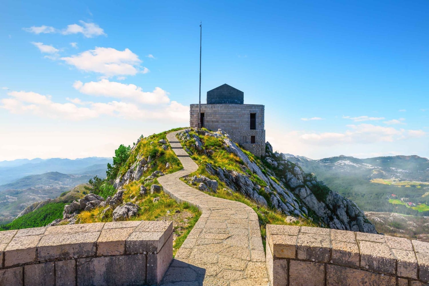 Montenegro Highlights: Budva, Kotor & Lovćen Private Tour