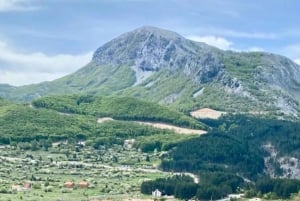 Montenegro: Njeguši Pestingrad Peak Hiking Tour