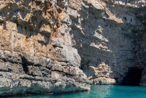 Perast: Boka Bay and Blue Cave Tour With Free Drinks