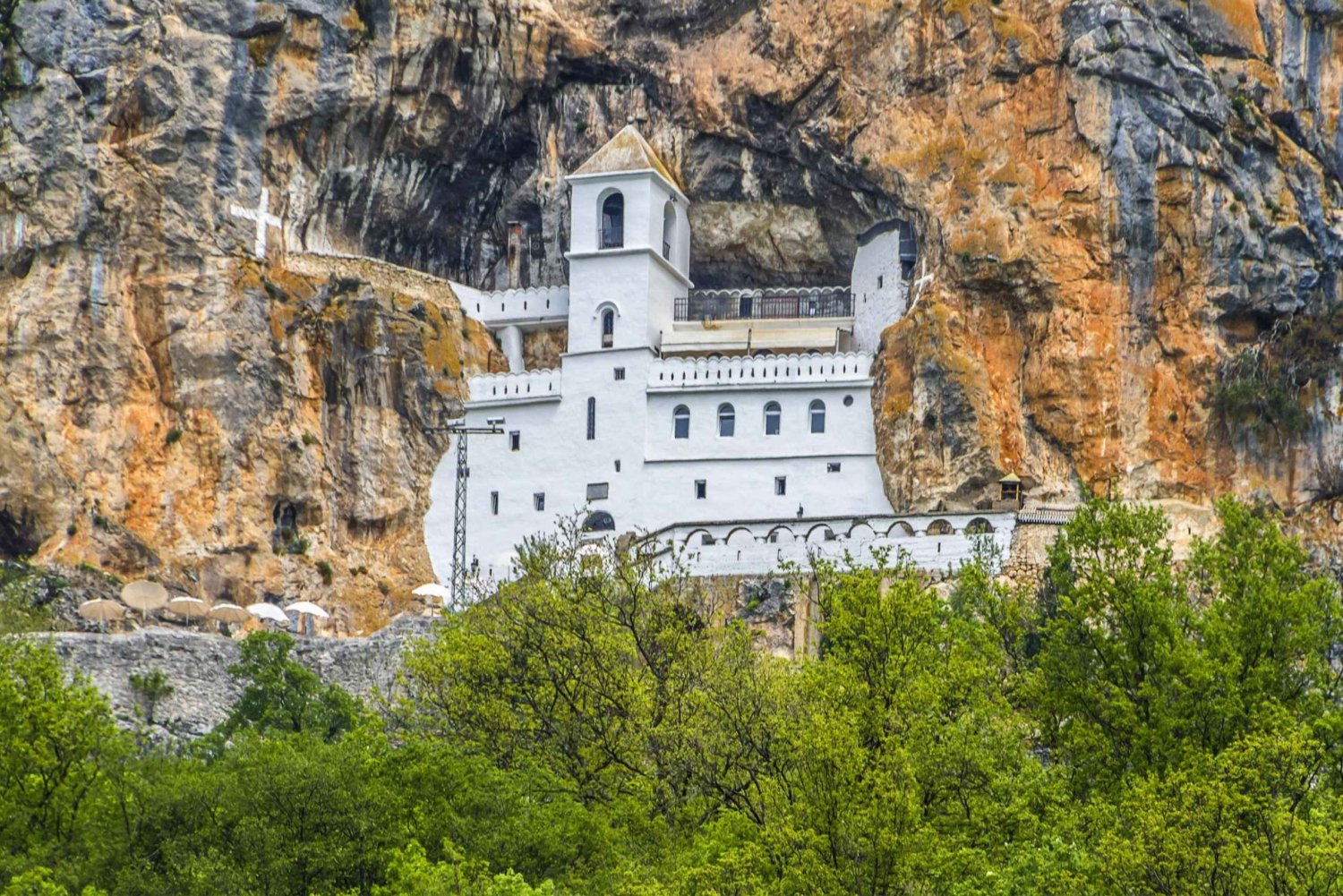 Podgorica: Ostrog Monastery and Niagara Waterfall Tour