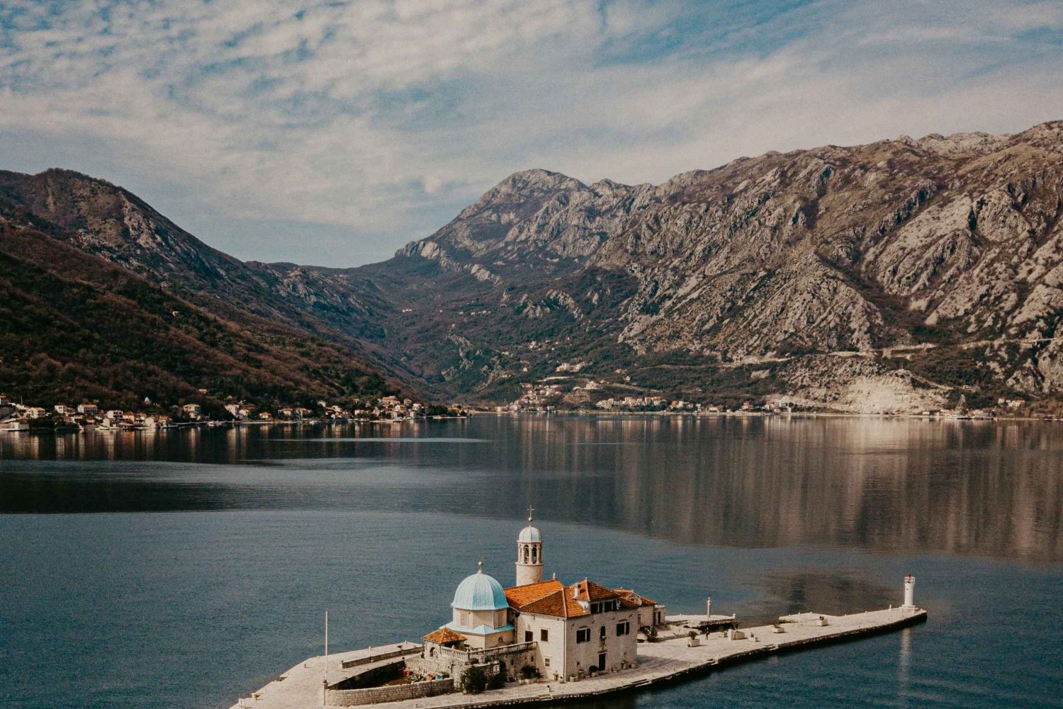 Podgorica: Private transfer to Kotor