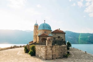 Private 2-hour Our Lady of the Rock & Perast by speedboat