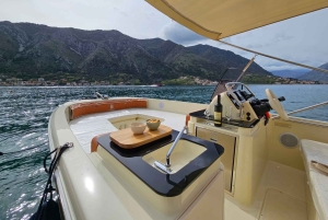 Private 3-hour Speedboat Our Lady of the Rock & Blue Cave