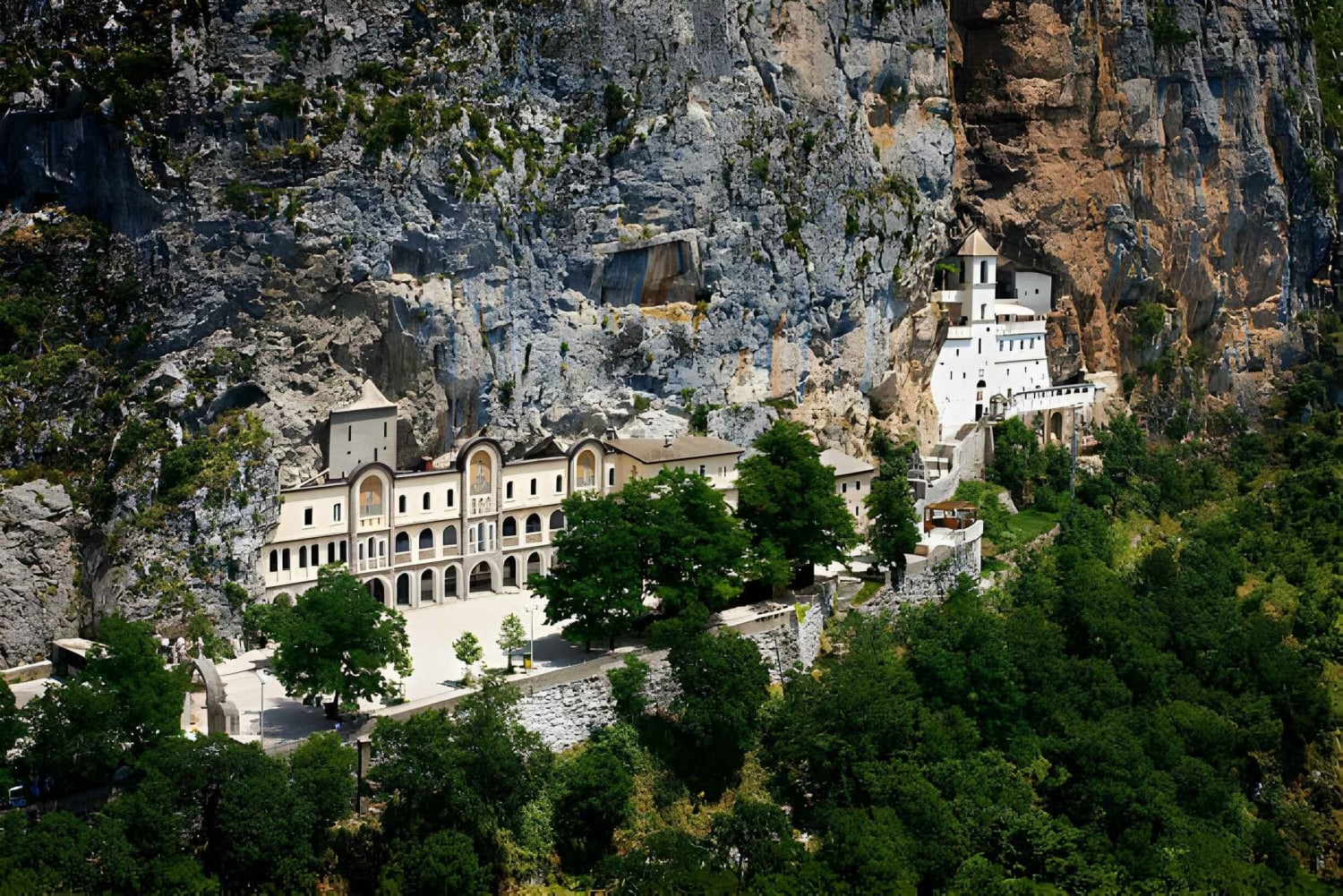 Private Half-Day Ostrog Monastery tour