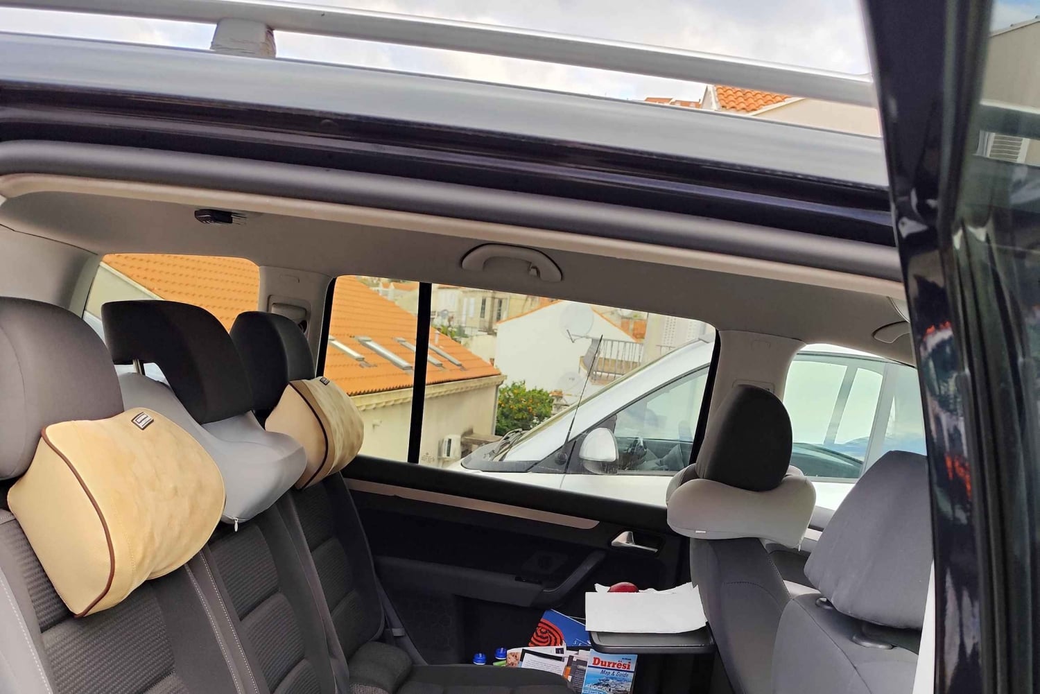 Private: Tirana Airport&City to/from Podgorica (MNE)