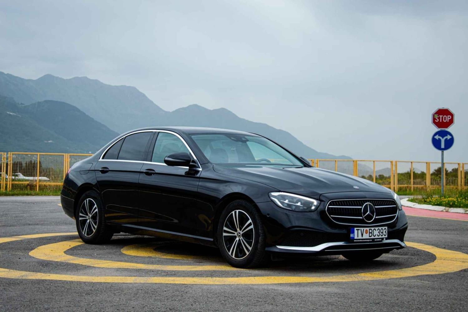 Private transfer from Kotor to Dubrovnik city