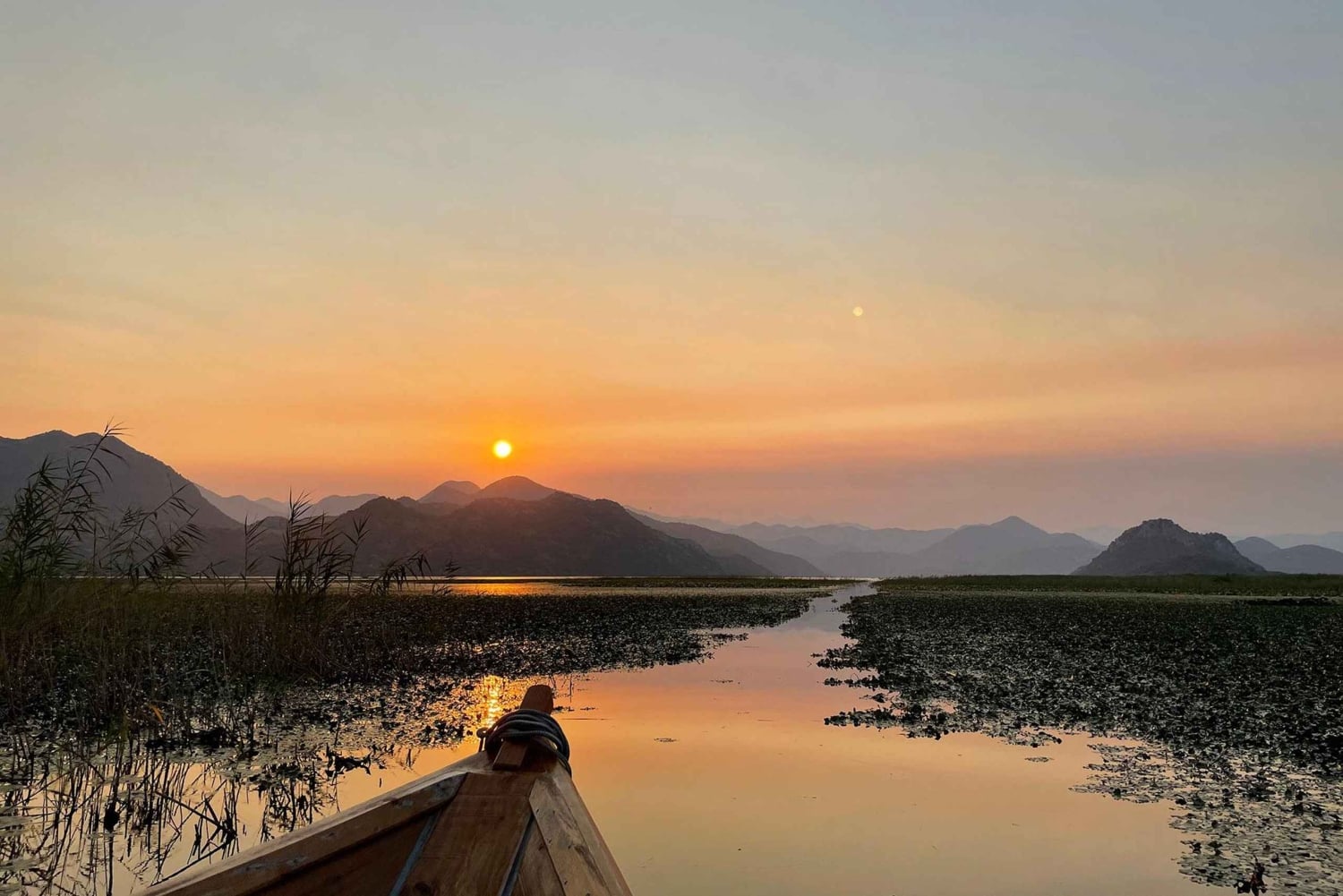 Romantic Sunset tour on Skadar lake with drinks and snacks