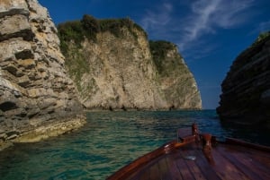 Budva Bay: Boat Tour with Snorkeling and Sightseeing