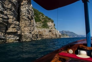 Budva Bay: Boat Tour with Snorkeling and Sightseeing