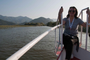 Skadar lake cruise, sightseeing from the boat with refreshme