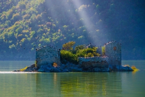 From Petrovac or Budva: Skadar Lake Cruise with Lunch