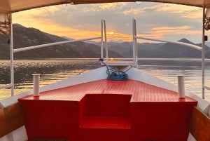 Skadar Lake Private Boat Tour with Wine Tasting