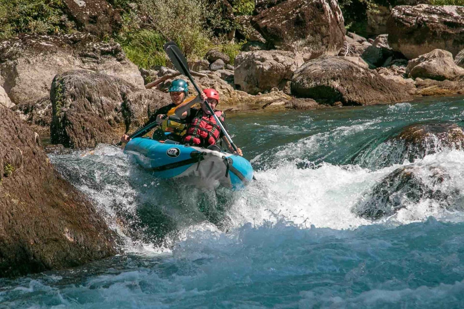 Tara Canyon: Canoe Adventure with Picnic and Photos