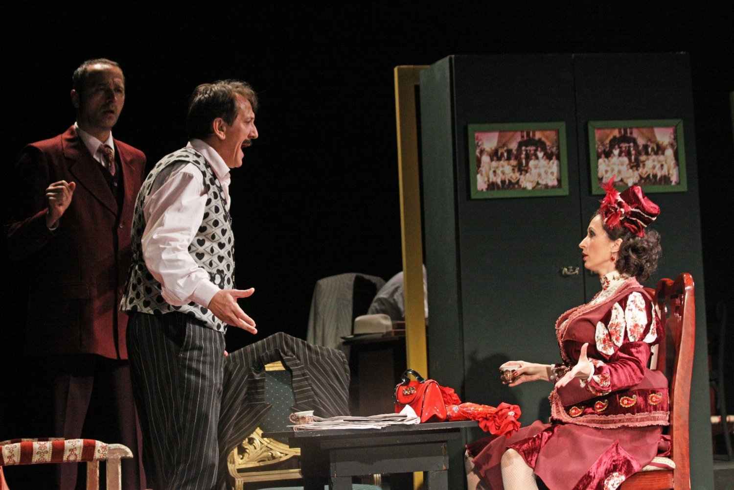Theatre Play: Narodni Poslanik