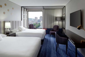 DoubleTree By Hilton Montreal