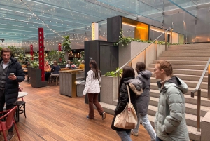 Tutustu maanalaiseen kaupunkiin ja keskustaan. Suuri kiertue pysyä lämpimänä