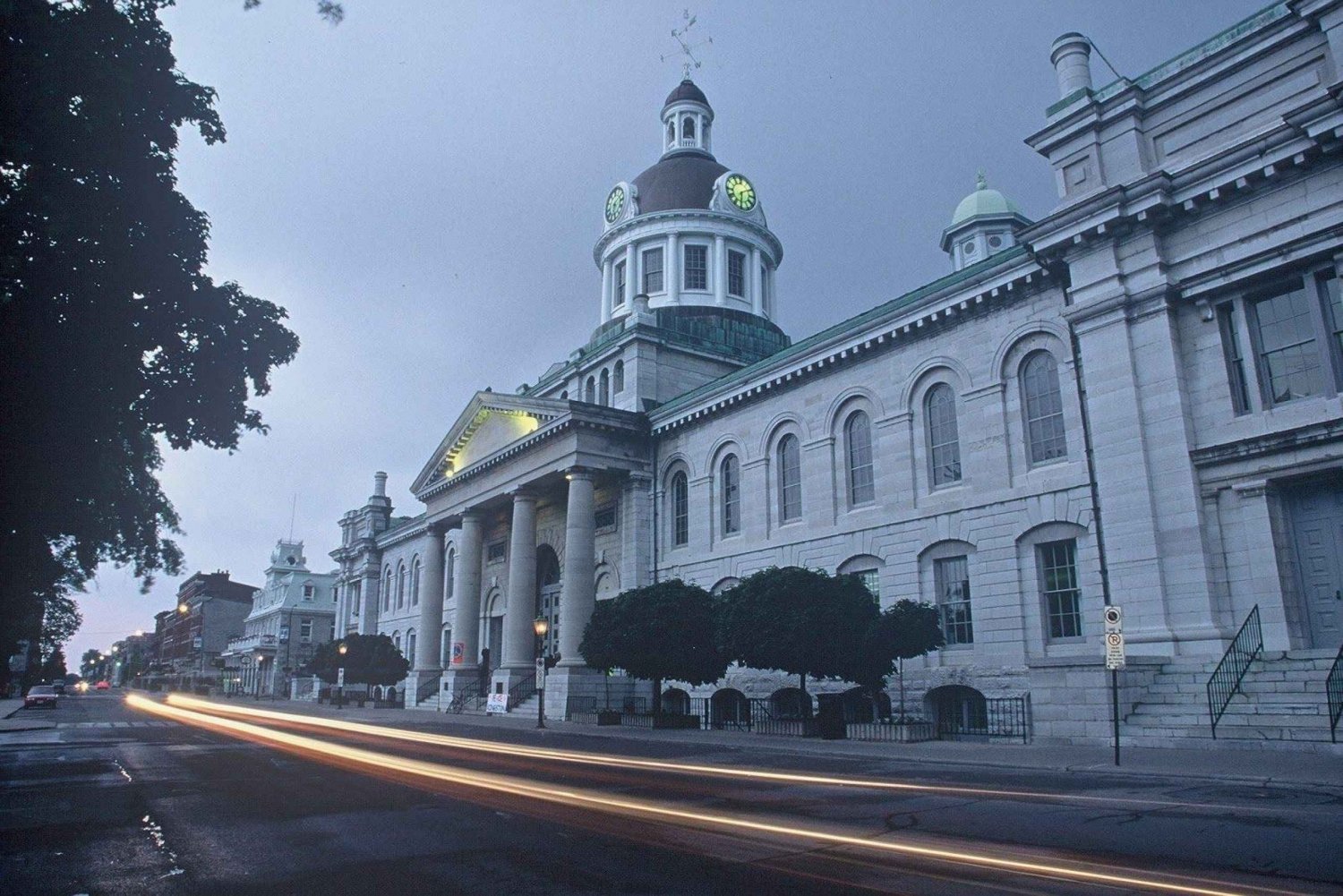 Desde Montreal: Excursión de un día a la ciudad de Kingston y Crucero por las 1000 Islas