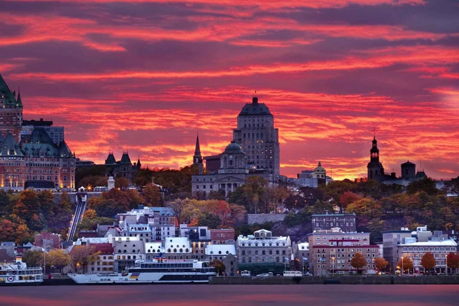 Da Montreal: Tour privato del Quebec di un giorno intero