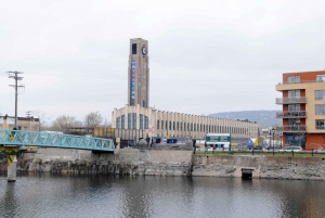 Montreal: City Architecture Guided Bike Tour