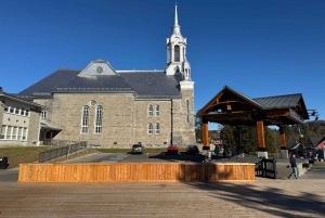 Montreal: Guided tour of the Laurentides Mont Tremblant