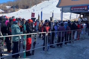 Montreal: Guided tour of the Laurentides Mont Tremblant