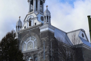 Montreal: Guided tour of the Laurentides Mont Tremblant