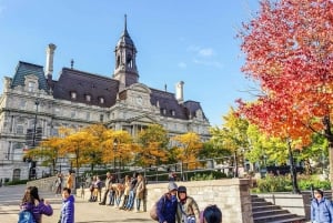 Montreal: Hop-On Hop-Off Double-Decker Bus Tour