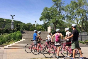 Montreal: Non Touristy Pink Bike Tour