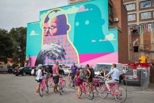 Montreal: Non Touristy Pink Bike Tour