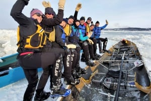 Quebec City: Ice Canoeing with Hot Chocolate & Sauna