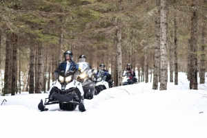 15 min. Tadoussac : Snowmobile Expedition in Saguenay Fjord