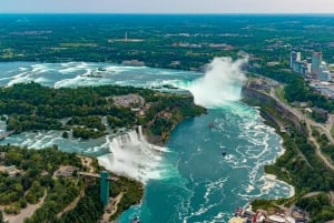 Toronto, Niagara Falls, Thousand Islands 2-Day from Montreal