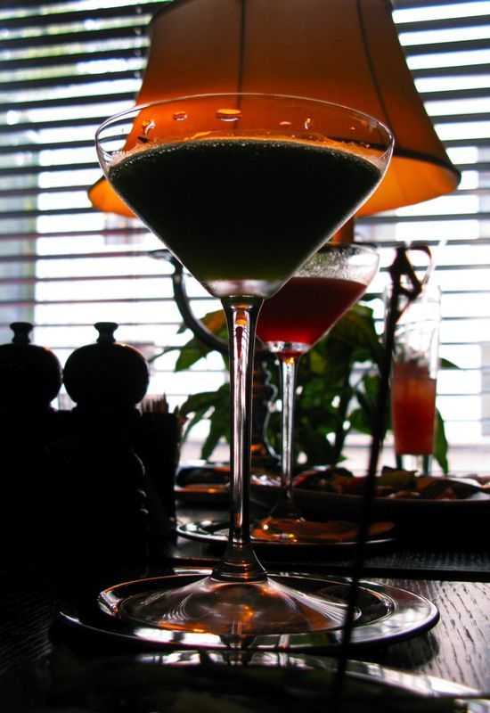 Martinis at Martinez Bar (Credit: Alex Plim)