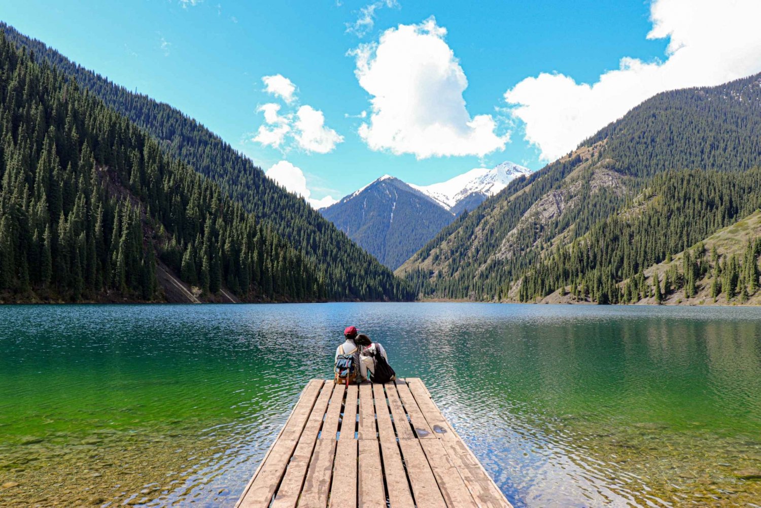 Almaty: Tour per piccoli gruppi dei laghi Kolsai e Kaindy e dei canyon